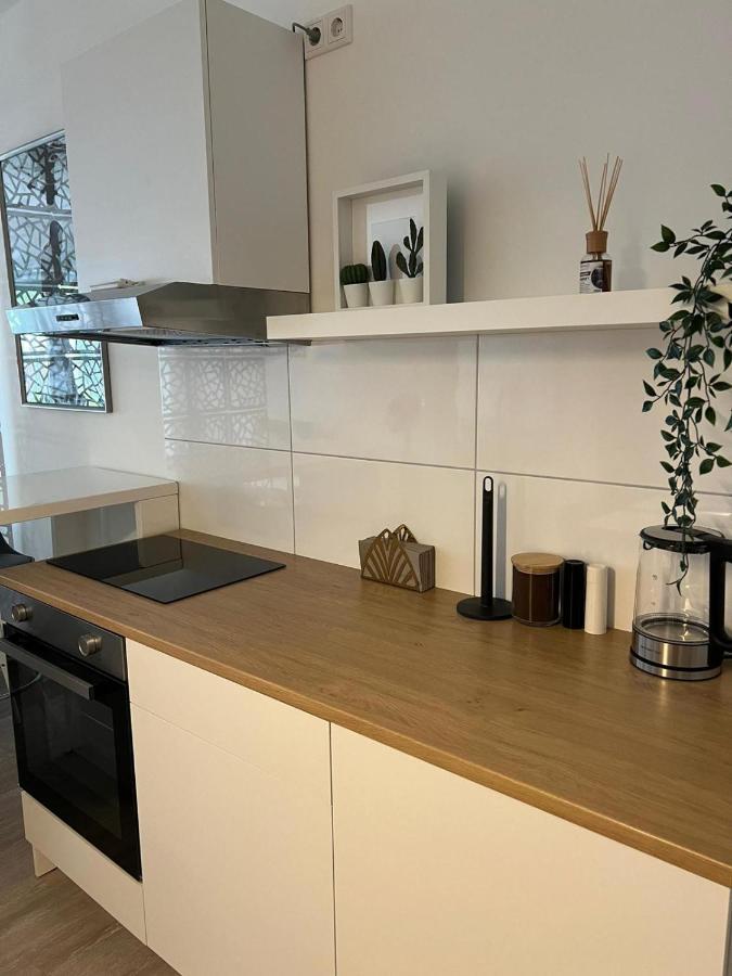 Luxurioeses Apartment Fuer 4 Personen, Neubau, Parkplatz Free Bochum Kültér fotó