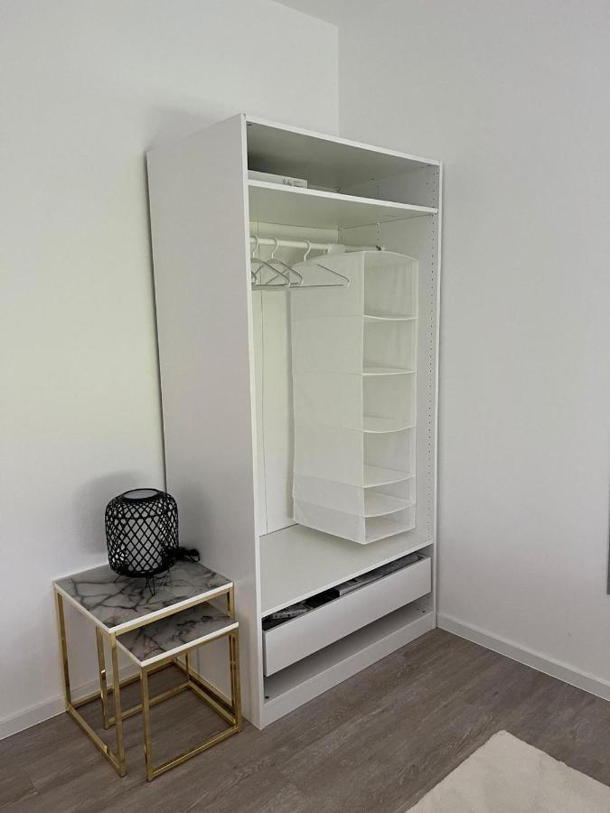 Luxurioeses Apartment Fuer 4 Personen, Neubau, Parkplatz Free Bochum Kültér fotó